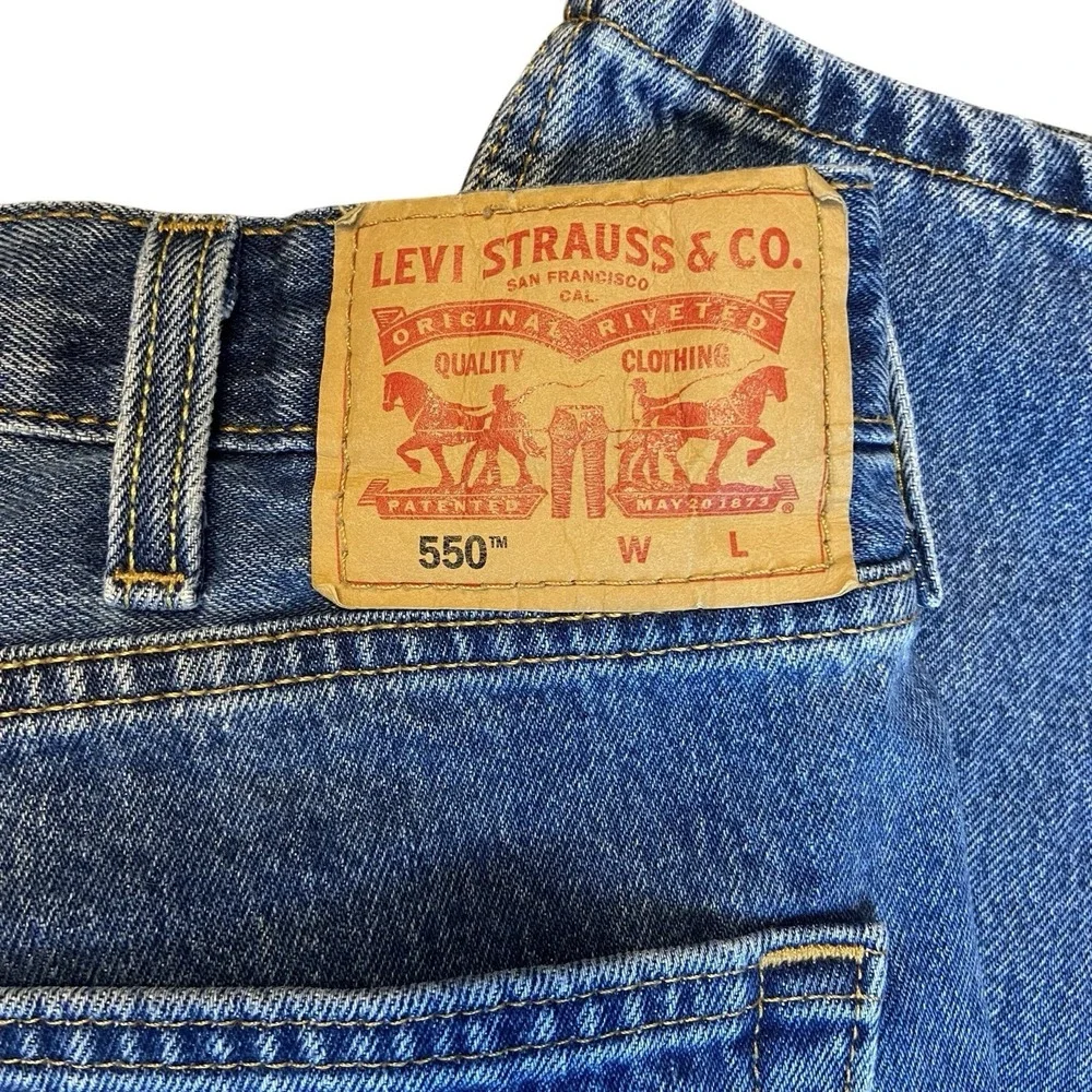 Levi's 550 Denim Jeans Relaxed Fit Straight Leg Medium Wash 40x36 Men's